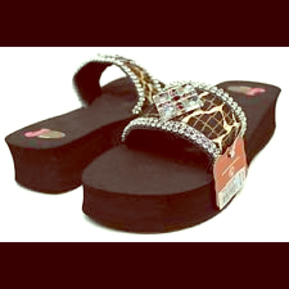 Justin Sandals NWT